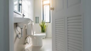 Comment réparer une poignée de toilette mal fixée