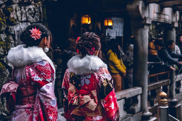 Kimonos, coussins, éventails