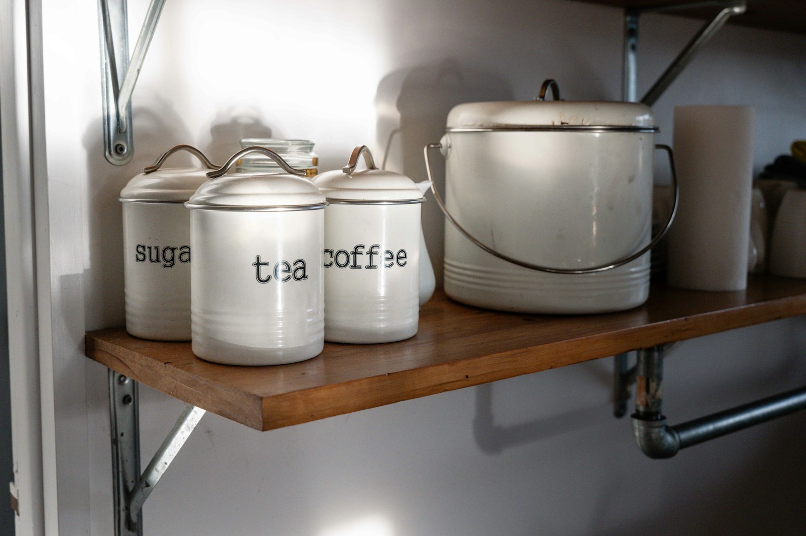 étagère métal cuisine