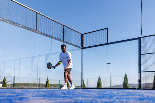 Entreprise construction terrain de tennis